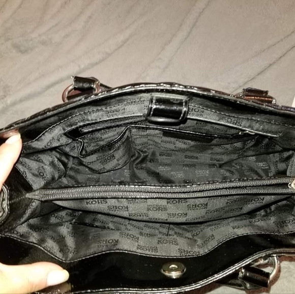 MK purse - Picture 6 of 6